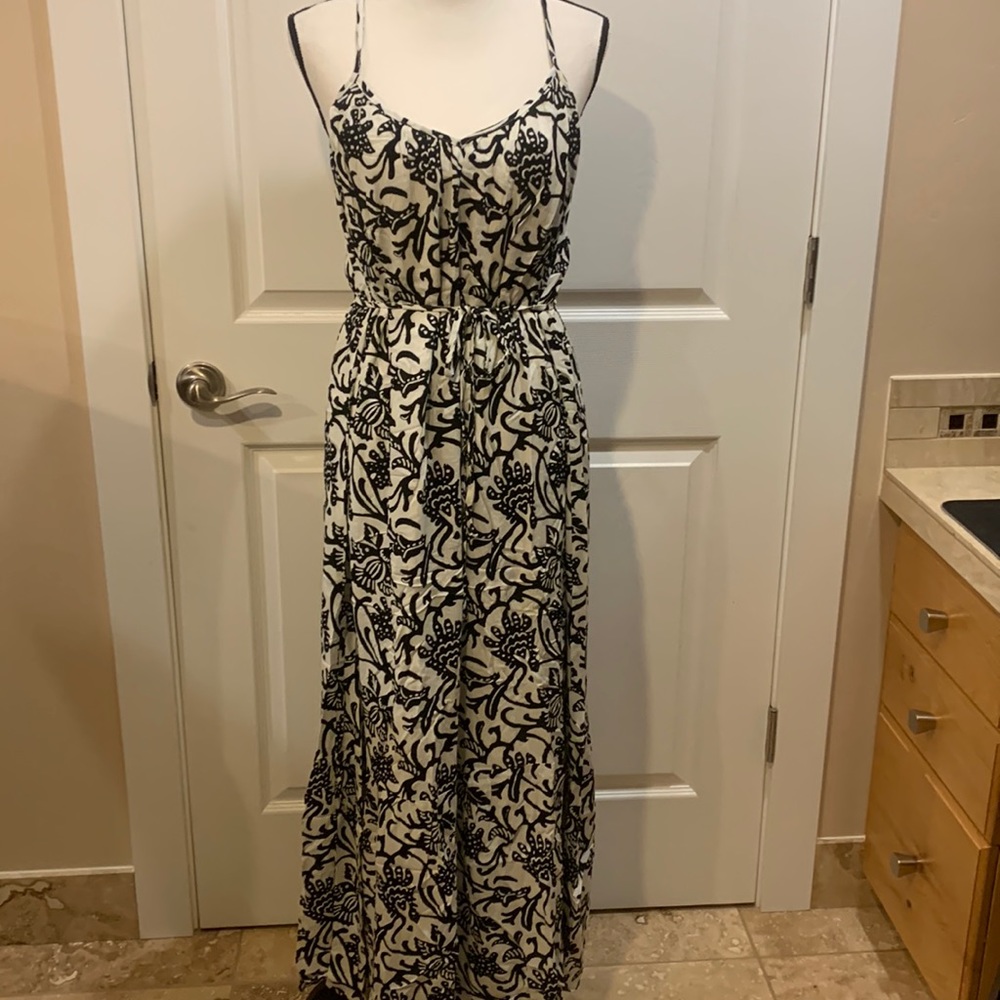 Strappy Cross Back Dress